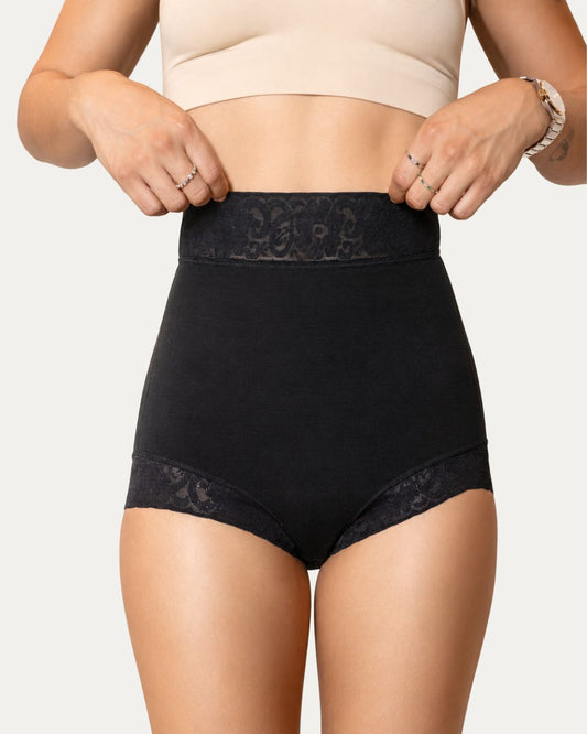 Faja Short „Gabriela“